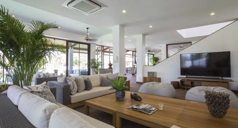 For sale and for rent 8 bedrooms villa in Ko Samui, Surat Thani