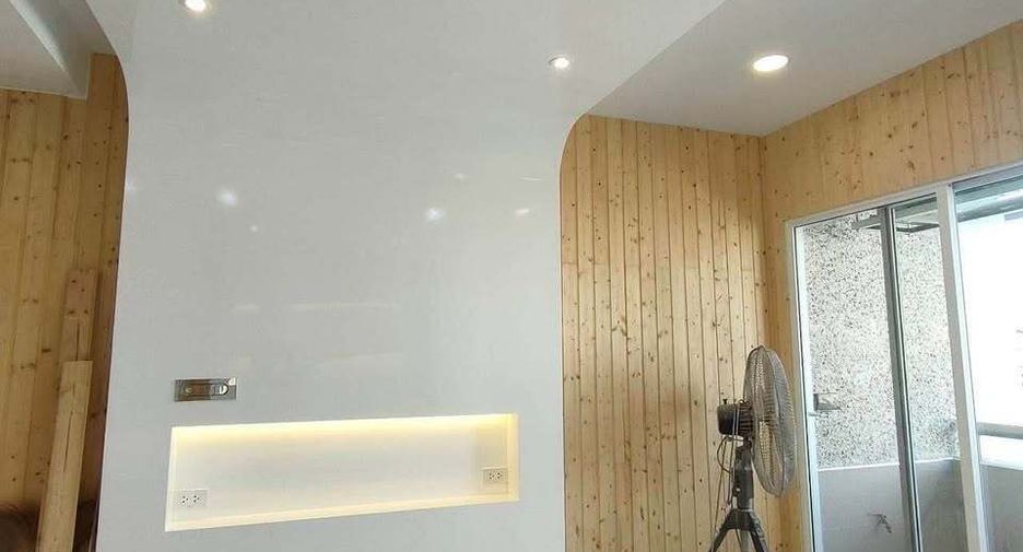 For sale and for rent studio condo in Pathum Wan, Bangkok