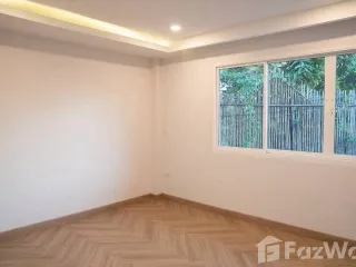 Reihenhaus zur Miete mit 2 Zimmer in Mueang Chiang Mai, Chiang Mai