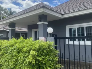 Casa en venta y en alquiler de 2 habitaciones en Cha Am, Phetchaburi