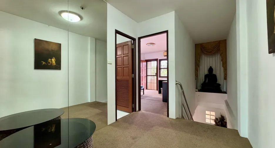 For sale 4 bedrooms townhouse in Ko Samui, Surat Thani