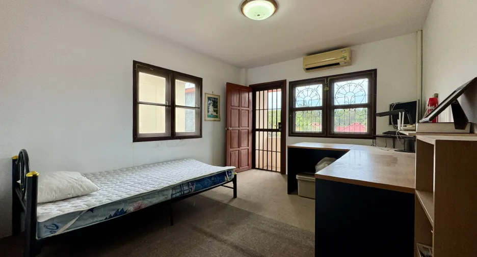 For sale 4 bedrooms townhouse in Ko Samui, Surat Thani