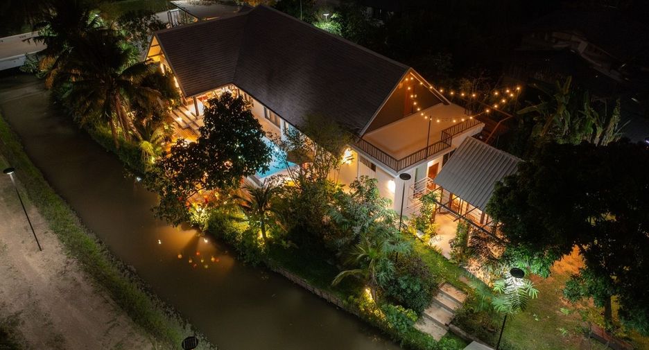 For rent 4 bedrooms villa in Saraphi, Chiang Mai