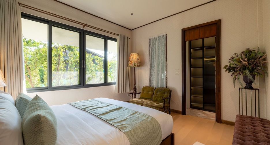 For rent 4 bedrooms villa in Saraphi, Chiang Mai