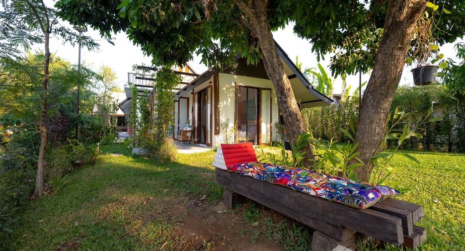 For rent 4 bedrooms villa in Saraphi, Chiang Mai