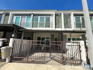For Rent 3 Bedroom Townhouse In Mueang Chiang Mai