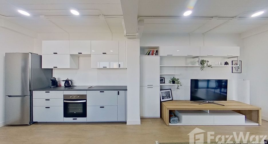 For sale 3 bedrooms condo in Phaya Thai, Bangkok