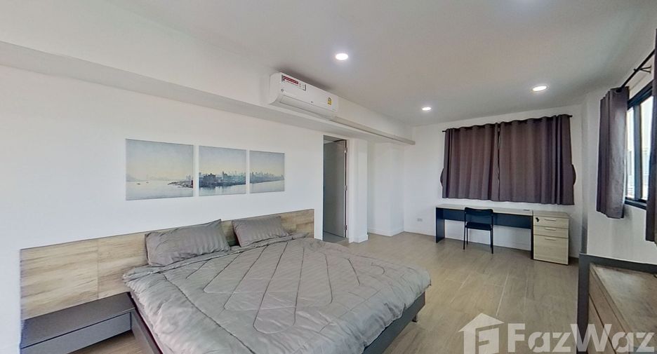 For sale 3 bedrooms condo in Phaya Thai, Bangkok