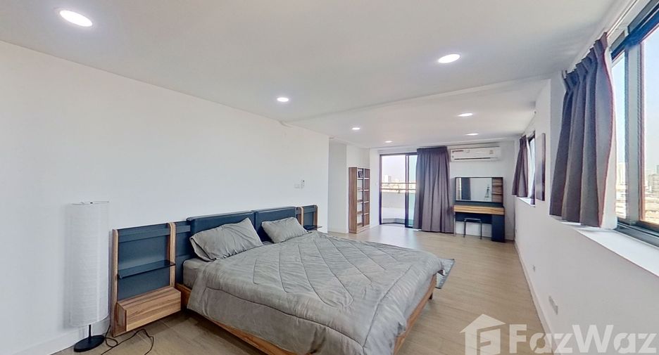 For sale 3 bedrooms condo in Phaya Thai, Bangkok