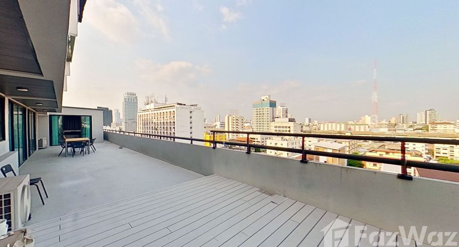 For sale 3 bedrooms condo in Phaya Thai, Bangkok