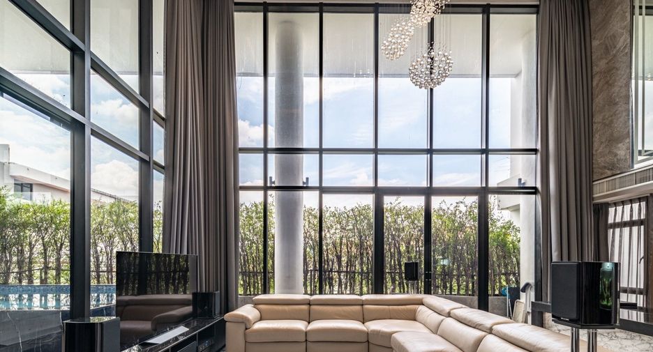 À vendre et à louer 12 chambres villa à Bang Kapi, Bangkok