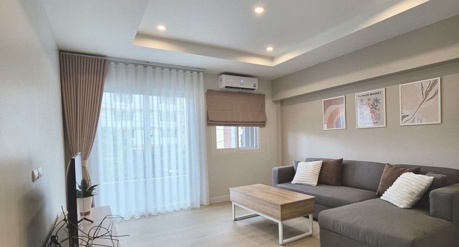 For rent 2 bedrooms townhouse in Mueang Chiang Mai, Chiang Mai
