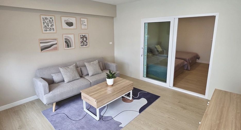 For rent 2 bedrooms townhouse in Mueang Chiang Mai, Chiang Mai