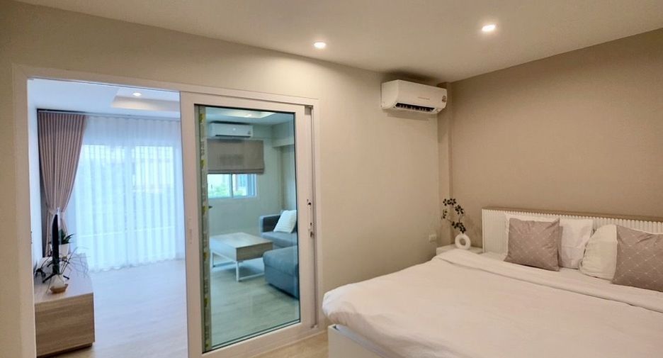 For rent 2 bedrooms townhouse in Mueang Chiang Mai, Chiang Mai