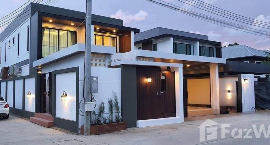 For sale 5 bedrooms villa in Mueang Chiang Mai, Chiang Mai