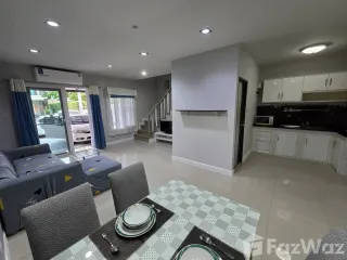 Reihenhaus zur Miete mit 3 Zimmer in Mueang Chiang Mai, Chiang Mai