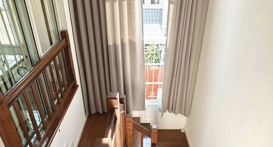 For rent 3 bedrooms house in Mueang Chiang Mai, Chiang Mai