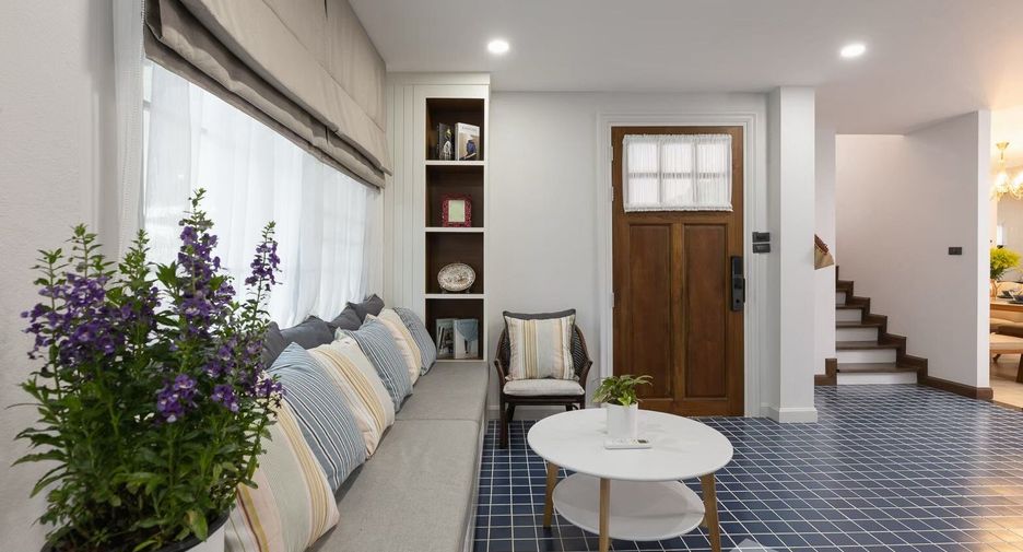For sale 3 bedrooms house in San Kamphaeng, Chiang Mai