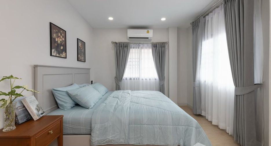 For sale 3 bedrooms house in San Kamphaeng, Chiang Mai