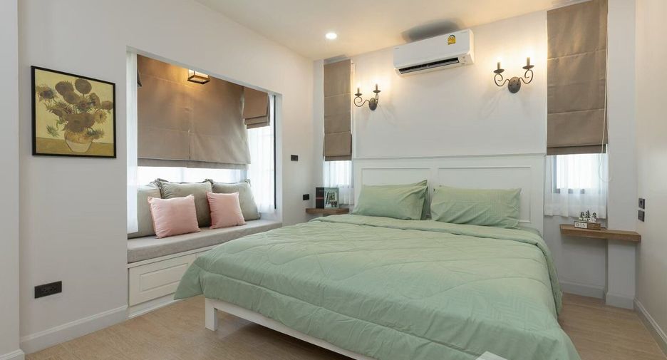 For sale 3 bedrooms house in San Kamphaeng, Chiang Mai