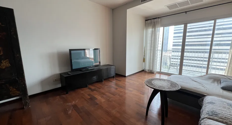 For sale 2 bedrooms condo in Watthana, Bangkok