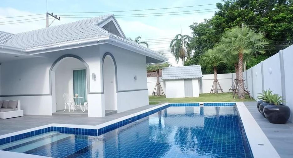 出售 和 出租 3 卧室 别墅 在 Bang Lamung, Chon Buri
