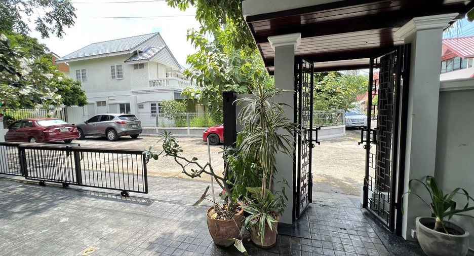Аренда 6 спальни дом в Mueang Chiang Mai, Чианг Маи