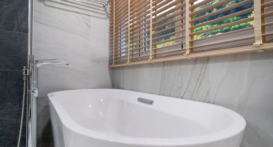 For sale 2 bedrooms condo in Mueang Phuket, Phuket