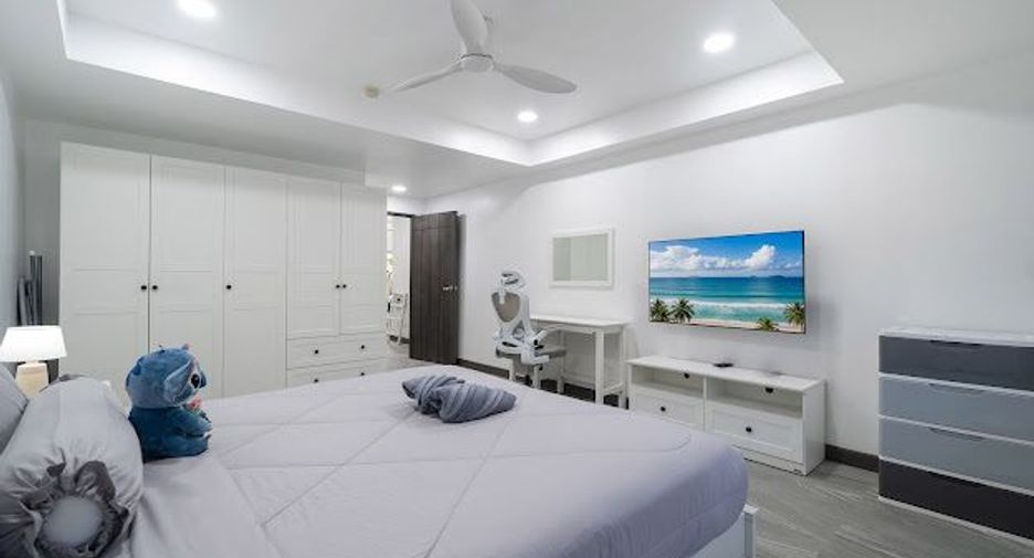 For sale 2 bedrooms condo in Mueang Phuket, Phuket