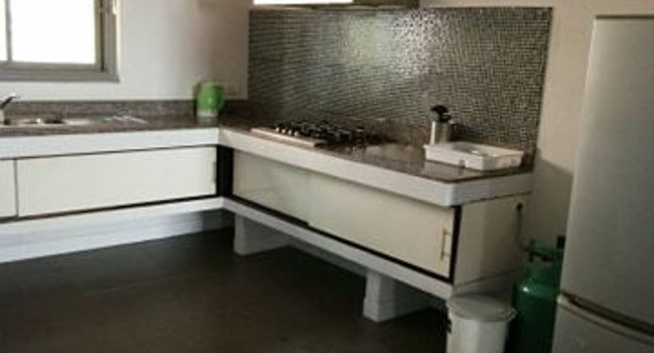 For sale and for rent 4 bedrooms villa in Ko Samui, Surat Thani