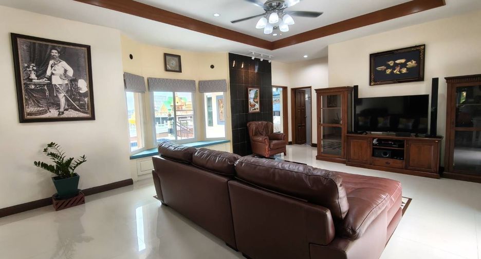 For sale 4 bedrooms villa in Pran Buri, Prachuap Khiri Khan