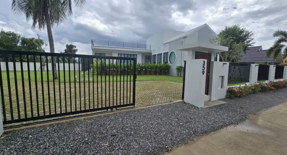 For rent 3 ベッドルーム villa in Sam Roi Yot, Prachuap Khiri Khan