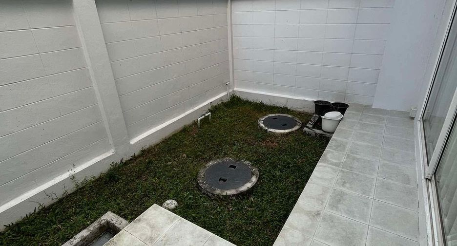 For sale 3 bedrooms townhouse in Mueang Chiang Mai, Chiang Mai