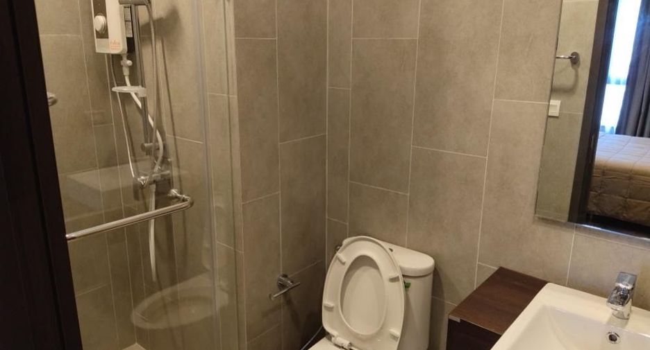 For sale 1 bed condo in Watthana, Bangkok