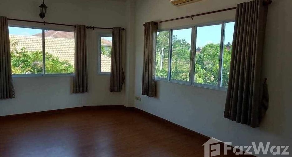 For rent 4 bedrooms house in Mueang Chiang Mai, Chiang Mai