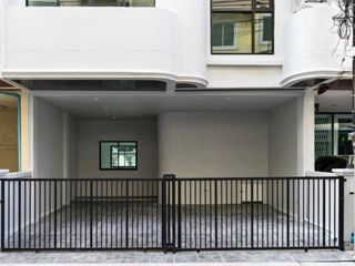 For sale そして for rent 5 ベッドルーム house in Khlong San, Bangkok