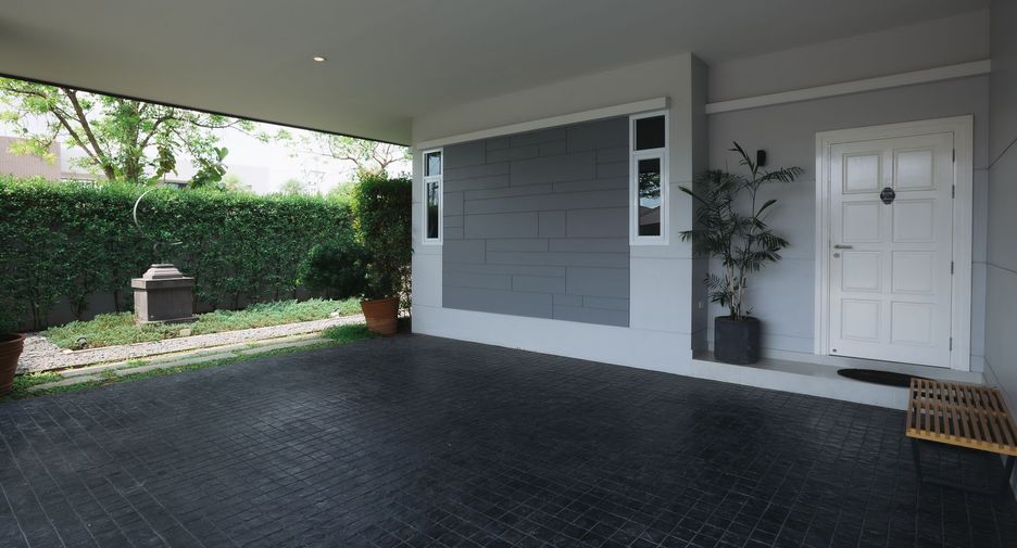 For sale 3 bedrooms house in Bang Lamung, Chonburi