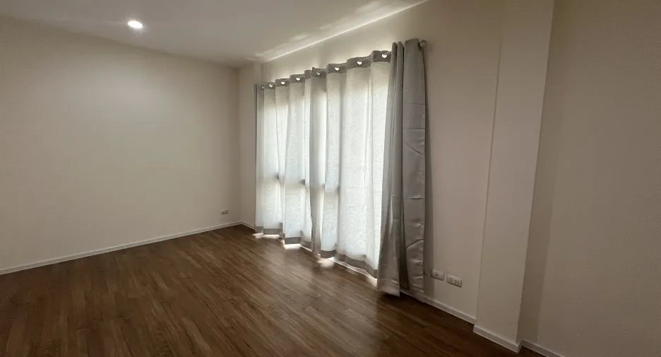 ขาย และ ให้เช่า 4 ห้องนอน บ้านเดี่ยว ใน ประเวศ, กรุงเทพฯ