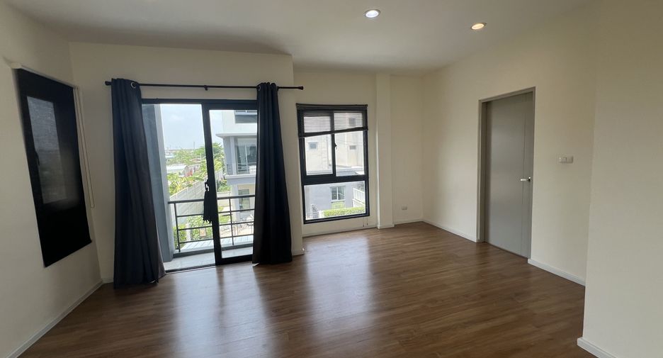 Haus zum Kauf und zur Miete mit 4 Zimmer in Prawet, Bangkok