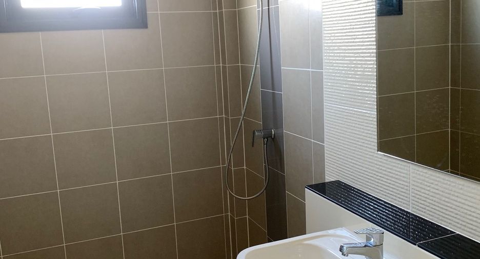 Haus zum Kauf und zur Miete mit 4 Zimmer in Prawet, Bangkok