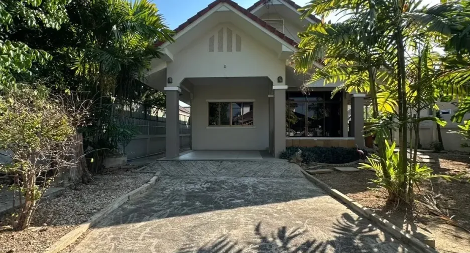 For rent 3 bedrooms house in Mueang Chiang Mai, Chiang Mai