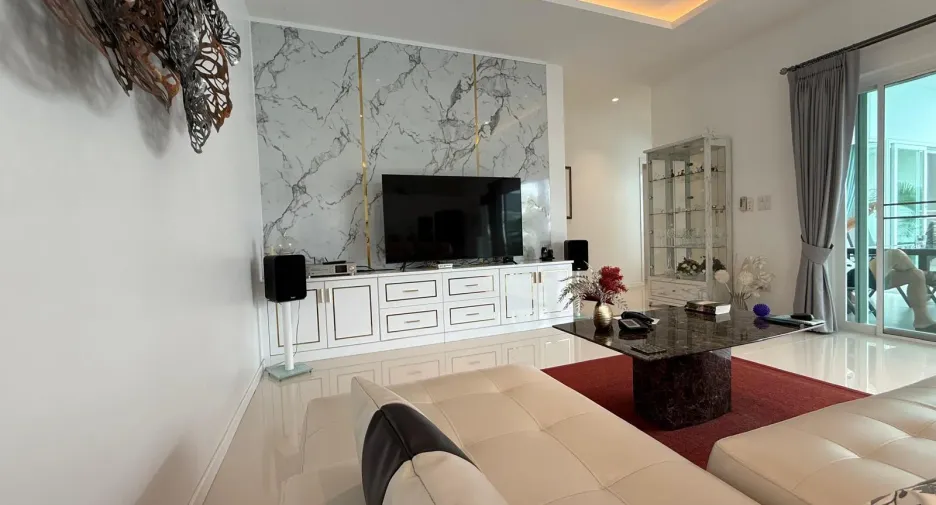 Villa zum Kauf mit 3 Zimmer in Hua Hin, Prachuap Khiri Khan