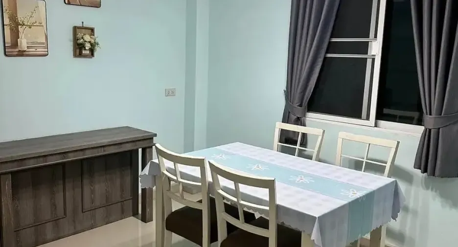 For rent 3 bedrooms house in San Kamphaeng, Chiang Mai