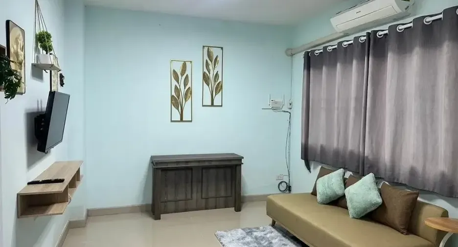For rent 3 bedrooms house in San Kamphaeng, Chiang Mai