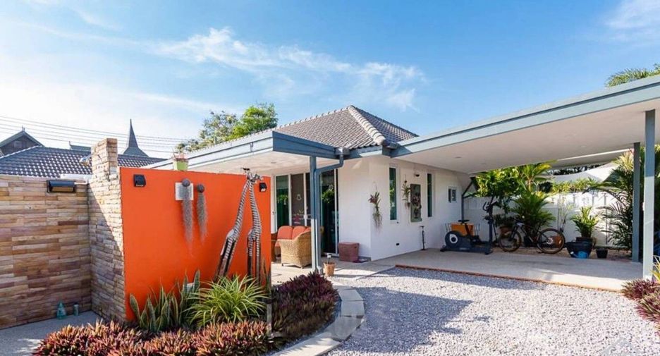 For rent 3 bedrooms villa in Hua Hin, Prachuap Khiri Khan