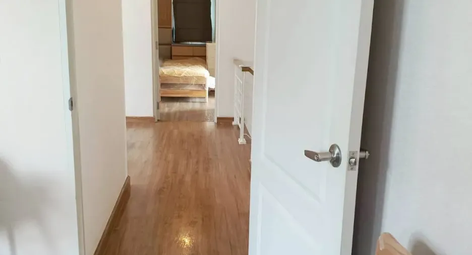 For rent 4 bedrooms house in Pak Kret, Nonthaburi