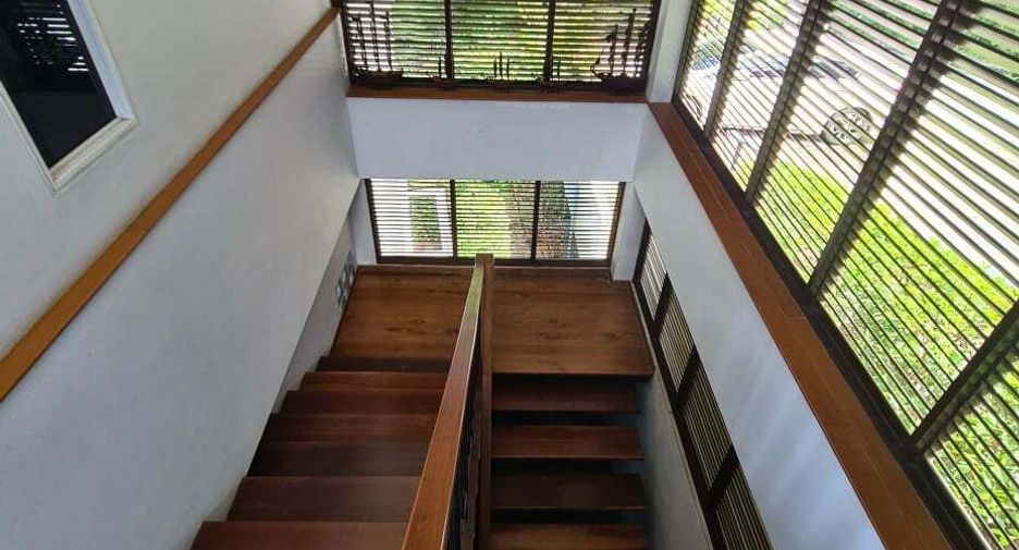 For sale 4 bedrooms villa in Ko Samui, Surat Thani