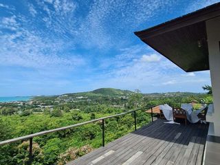 For sale 4 bedrooms villa in Ko Samui, Surat Thani