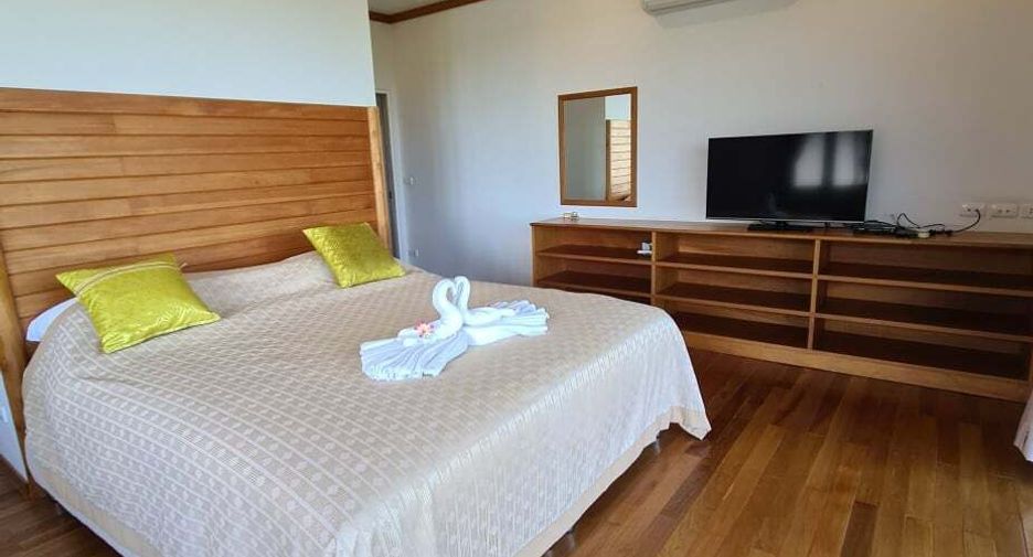 For sale 4 bedrooms villa in Ko Samui, Surat Thani