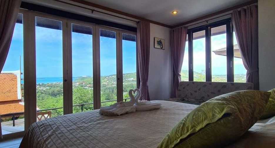 For sale 4 bedrooms villa in Ko Samui, Surat Thani